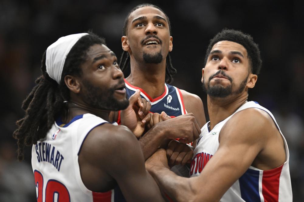 四场交锋里 四场交锋里